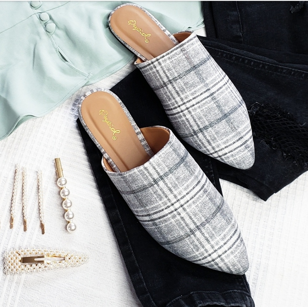 🆕️//The Marcy// grey plaid mule flat - Picture 3 of 6